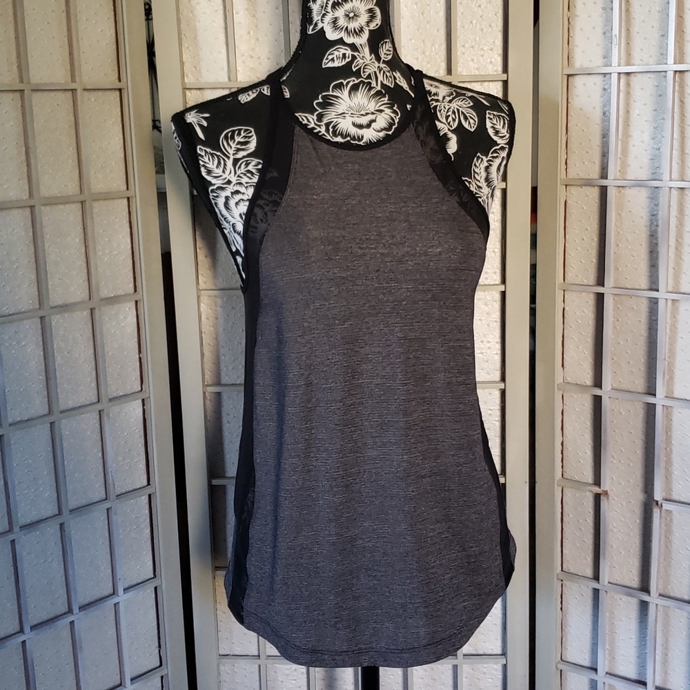 Lululemon gray and black crossback tank